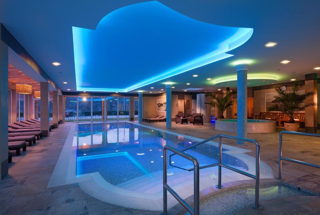 וישגרד Hotel Honti Wellness Es Konferencia Szalloda מראה חיצוני תמונה